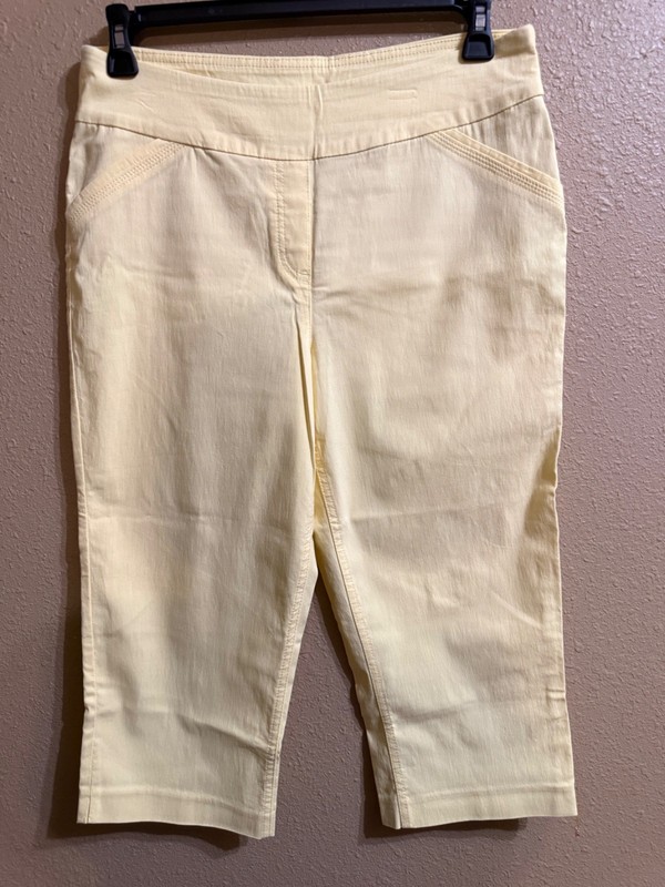 WESTBOUND PARK AVE CAPRI PANTS SZ 14 YELLOW STRETCH TAPERED LEG PULL ON