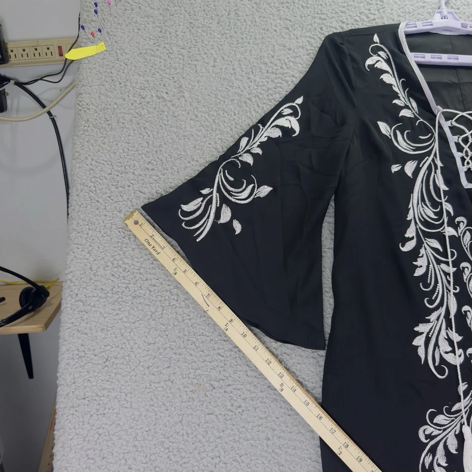 Babe Best Womens M Black White Floral Western Embroidered Pullover 3/4 Sleeve - Imagem 2 de 4