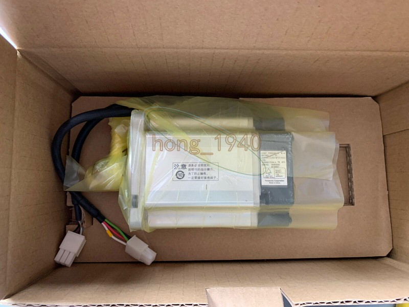 1piece NEW Panasonic Servo Motor MSMD022G1T