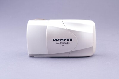 Olympus Infinity Stylus Epic DLX Panorama 2.8/35mm Point & Shoot