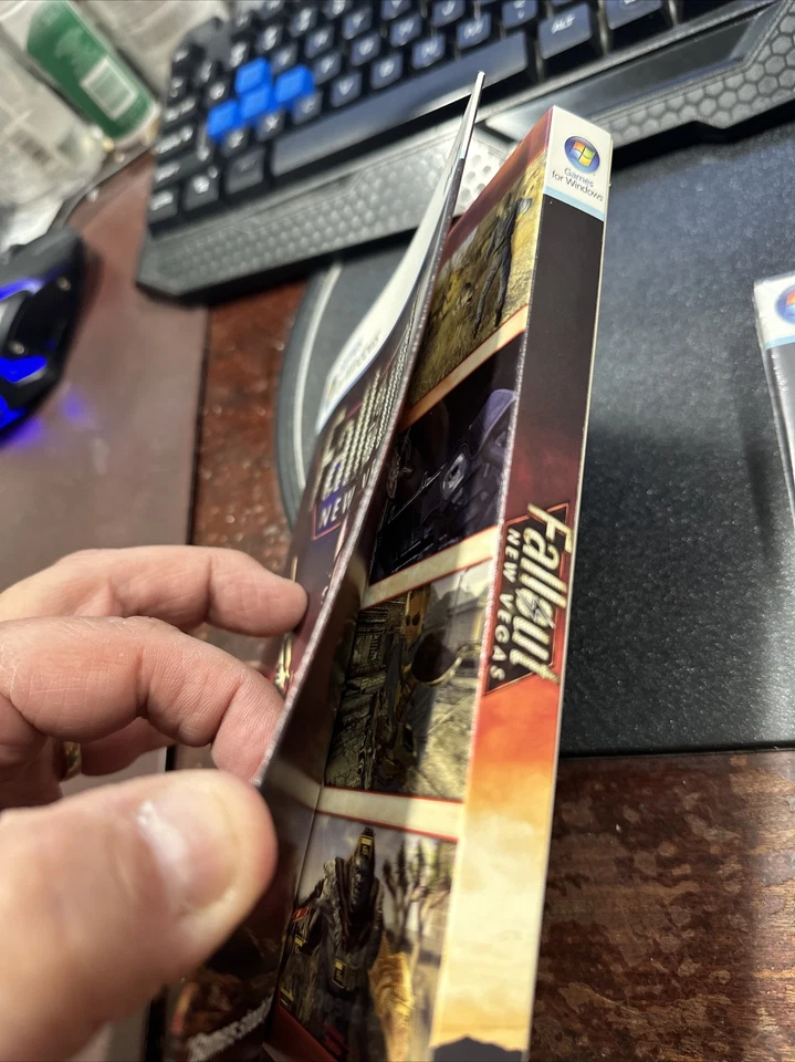 Fallout: New Vegas (Games for Windows PC DVD-ROM, 2010) With Slip Cover. Rare - Image 4 of 4