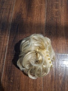Ponytail Blonde