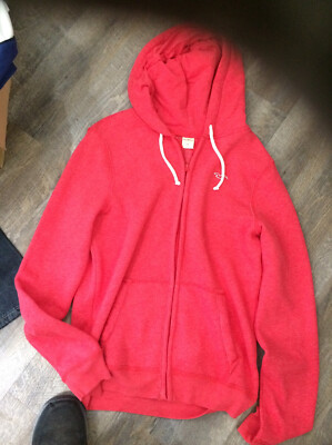 red hollister hoodie