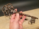 Antique Vintage Style Cast Iron Large Ornate Skeleton Key  — photo 4
