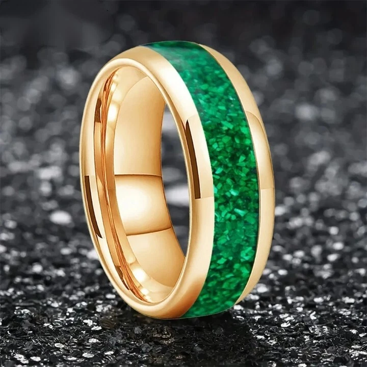 Alianza de anillo de boda de ajuste cómodo con incrustación de piedra de ópalo verde centro pulido cúpula de 8 mm Foto 2 de 4