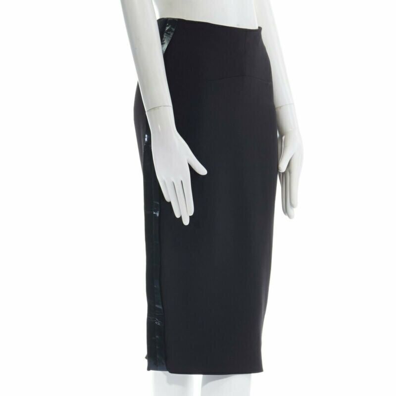 【Victoria Beckham】パッド high-riseウール pencilスカート VICTORIA BECKHAM black silk wool lacquared fabric trimmed