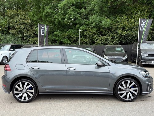 2020 Volkswagen Golf GTE ADVANCE DSG - REVERSE CAMERA - LANE ASSIST -KEYLESS -WI - Picture 2 of 24