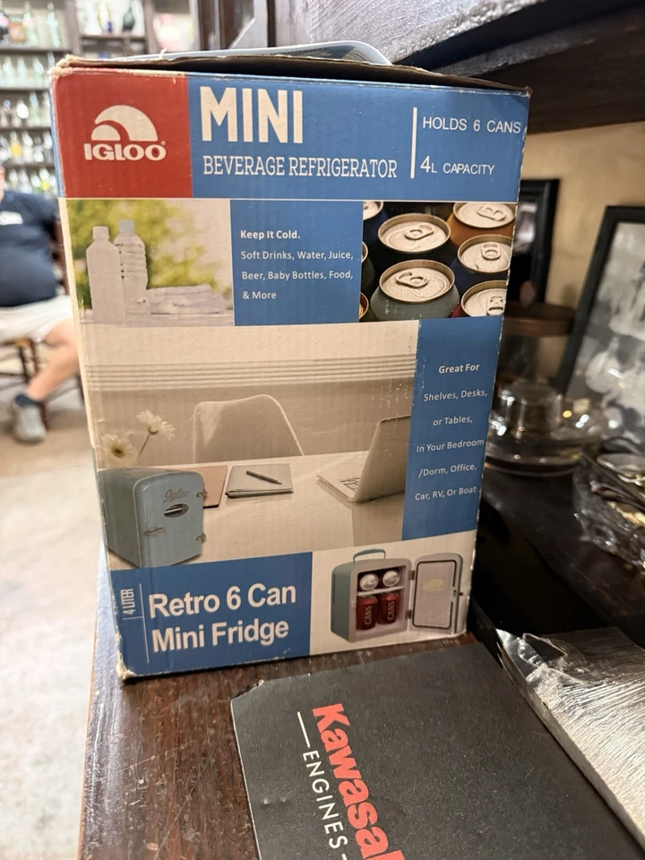 Mini refrigerador de bebidas Igloo Foto 2 de 4