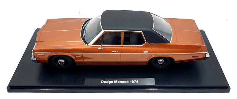 KK Scale 1/18 Scale KKDC181123 - 1974 Dodge Monaco - Brown / Black - Image 4 of 4