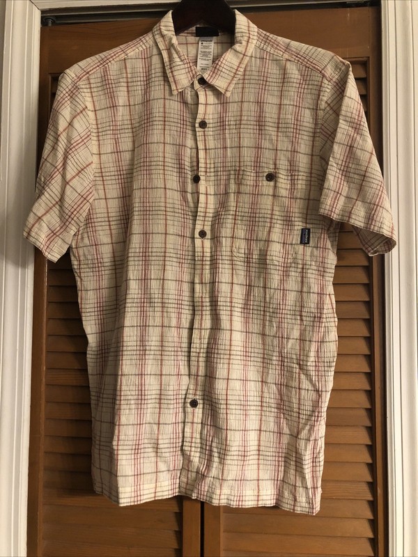 Patagonia Plaid Short Sleeve Button Up Shirt Men’s L Brown Red Organic Cotton