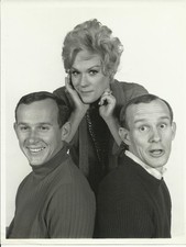 Original Vintage 1967 CBS-TV Network 2 photos The SMOTHERS BROTHERS COMEDY HOUR