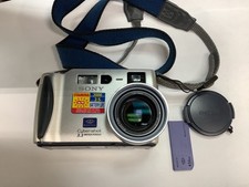 Sony Cyber-Shot DSC-S70 3.3MP, 3x Optical Zoom Battery Memory Stick