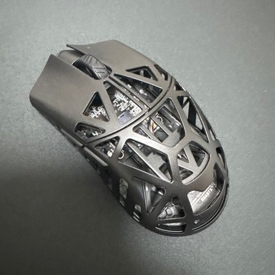 WLMOUSE Beast X Pro Schwarz Gaming Maus Leichtes Atmungsaktives Design
