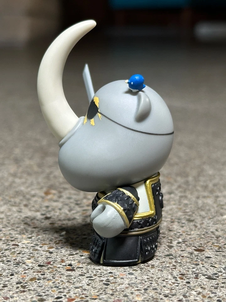 Kidrobot Dunny Gold Life Samurai Hicks 3 英寸乙烯基迷你人偶 2/16 Huck Gee — 第 4/4 张图片