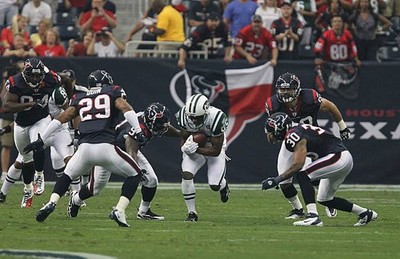 Wide Receiver Derrick Mason New York Jets has a long gain against - Old Photo 6