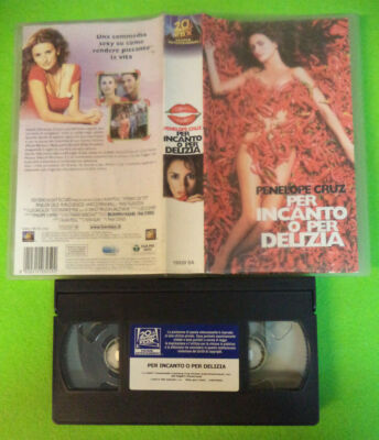 VHS Film FÜR ZAUBER ODER BÖSARTIGKEIT Penelope Cruz Mirulio Benicio 2002 (F1) keine DVD