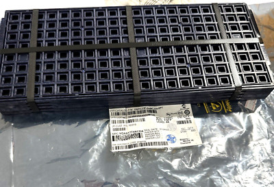 Microchip Technology DSPIC33FJ64MC204-I/PT dsPIC 33F Microcontroller (480QTY)