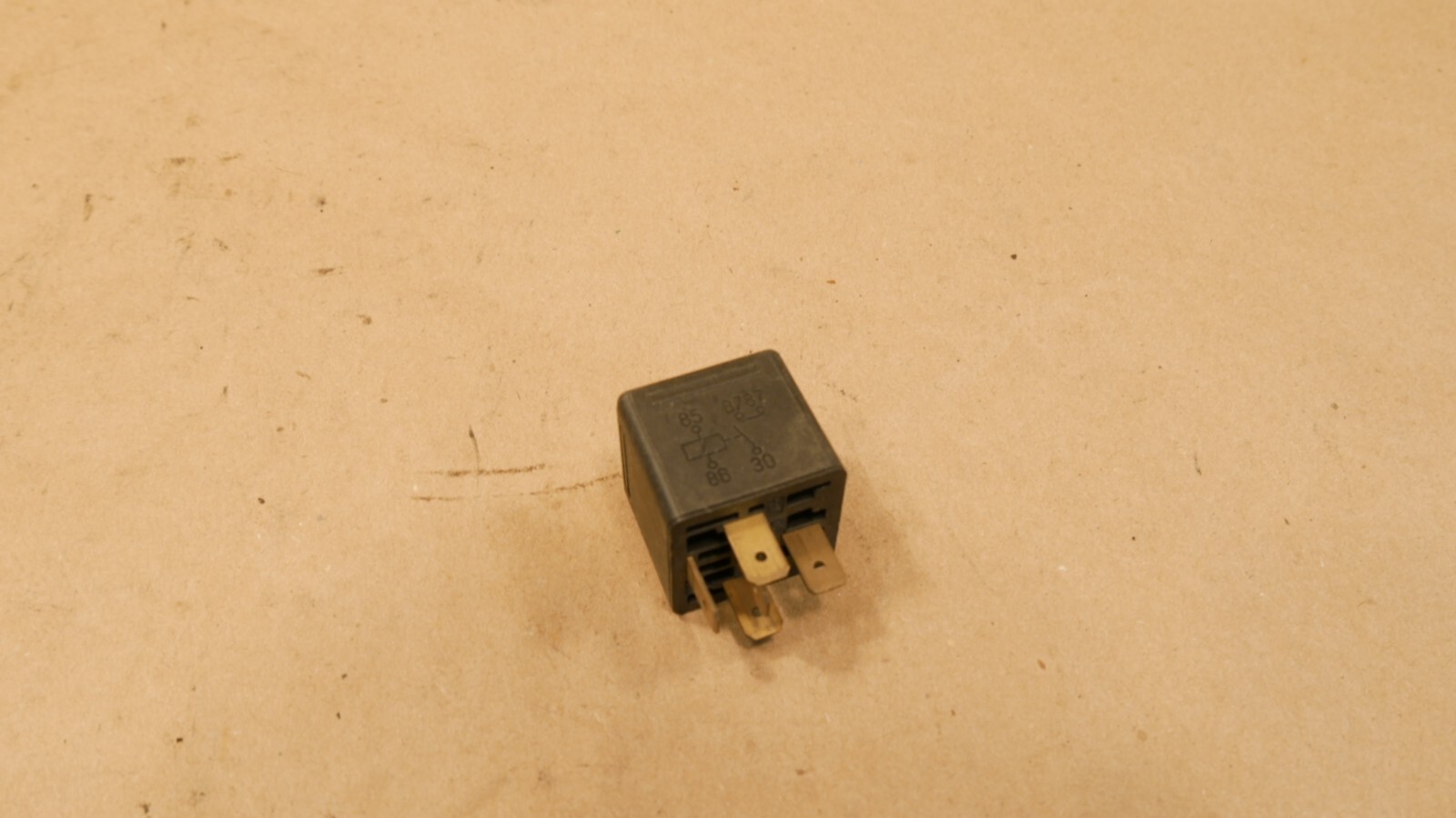 Ferrari F355 Relay P/N 0332019103