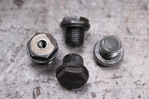 Set Schrauben Nockenwellen Suzuki GSX-R 750 GR75A 85-87