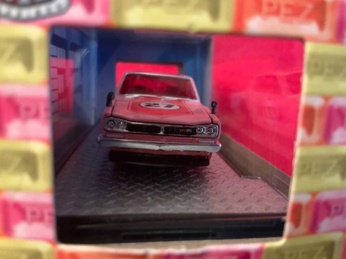 ヴィンテージ★プラッシュ PEZ2体★ M2 MACHINES PEZ CHASE 1971 NISSAN SKYLINE GT-R - 1 OF 750