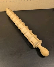 ANTIQUE VTG RAVIOLI PASTA PRESS CUTTER 9 SLOT 4 ROW ROLLING PIN 14"