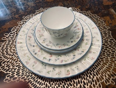 Royal Worcester Forget Me Not Five Piece Place Setting NWT