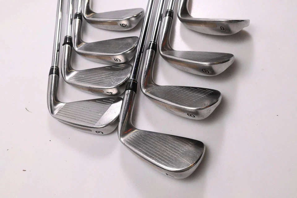 Left Hand Taylormade 320 Steel Irons / 3-PW / Regular Flex Taylormade 80 Shafts - Image 4 of 4