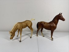 Cavallo Breyer puledro da pascolo vintage #153 palomino opaco e cavallo quarto di castagno
