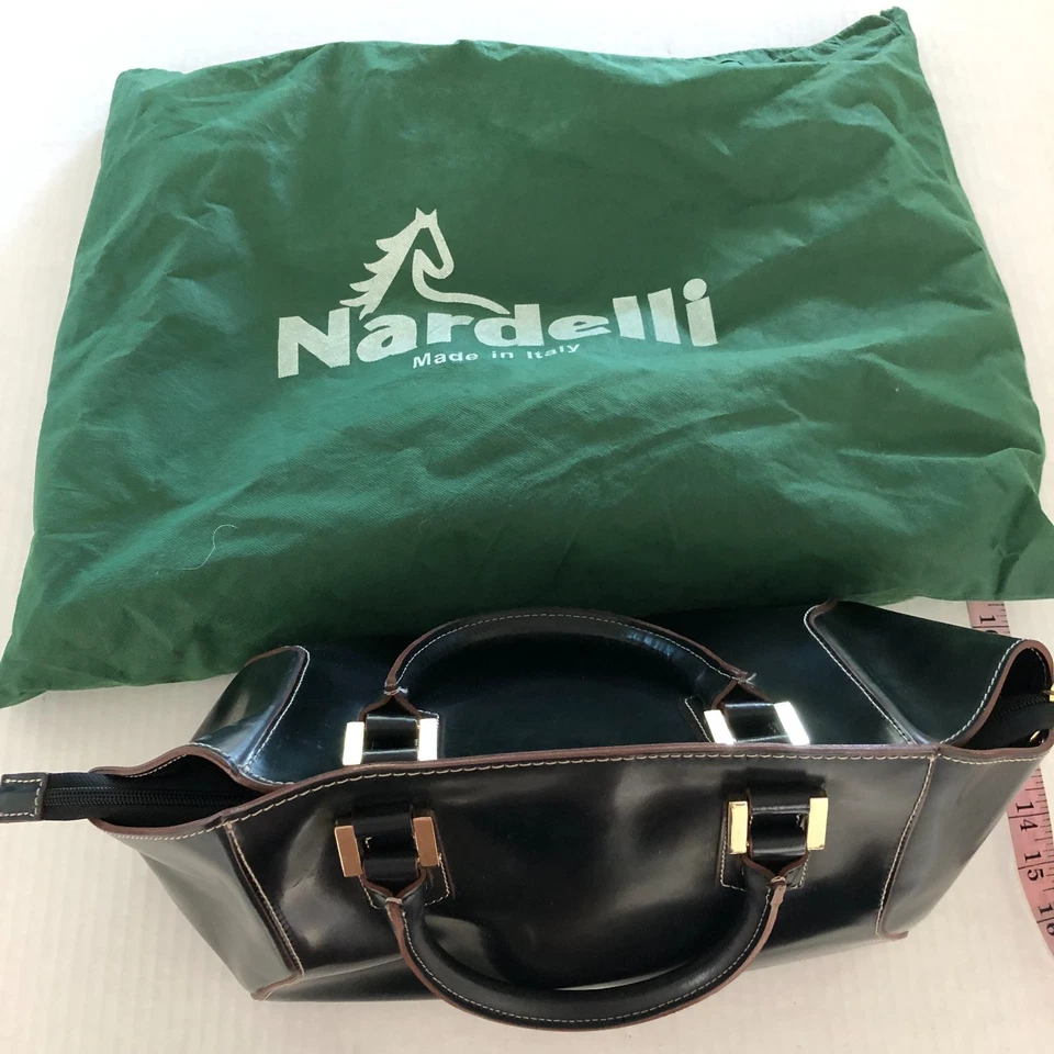 Cartera de mano negra para mujer Nardelli Foto 3 de 4