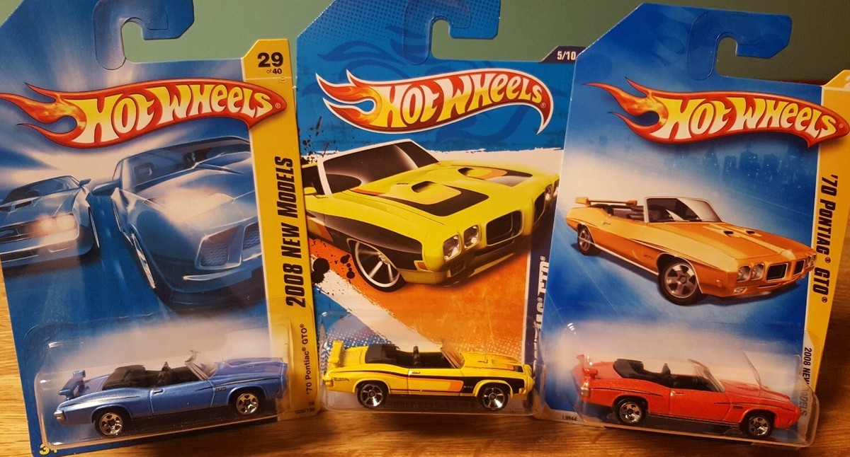 Hot Wheels '70 Pontiac GTO 1:64 Scale Lot of 3 Orange & Blue