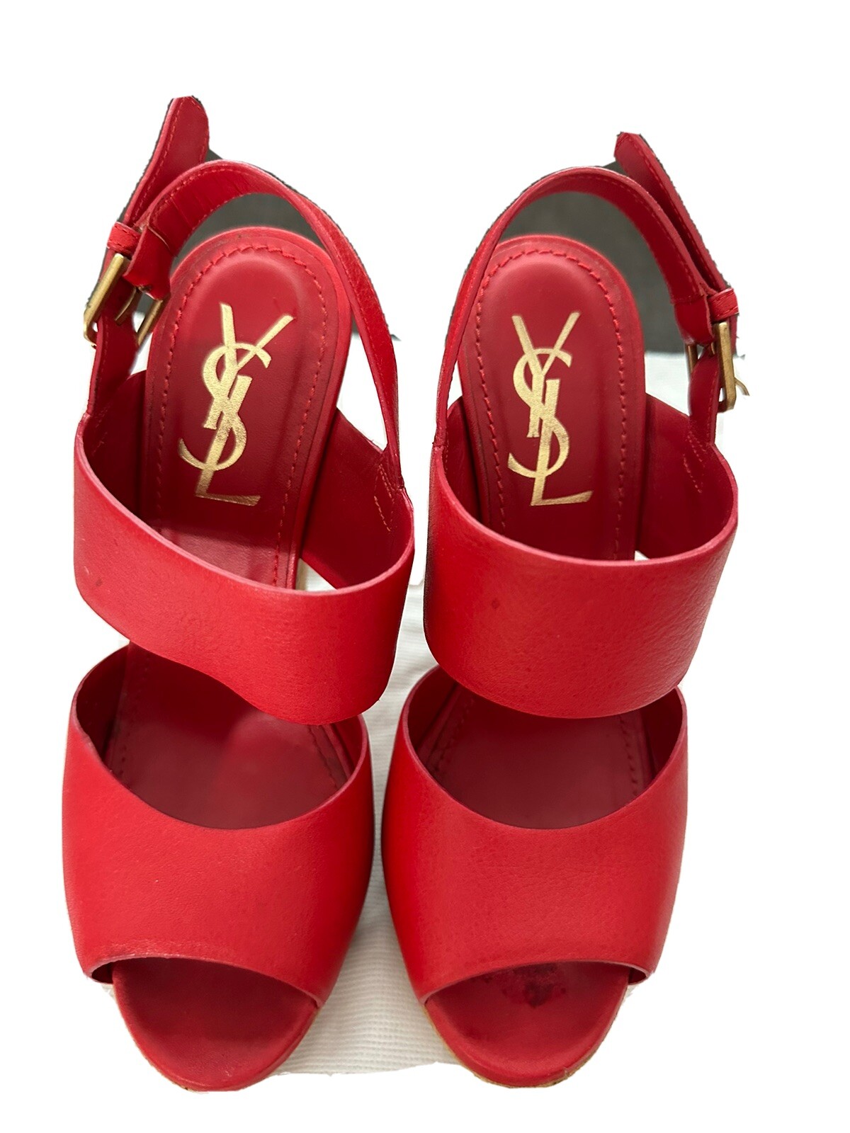 Yves Saint Laurent Tacchi a zeppa plateau. Colore rosso. Taglia 36 US 6.