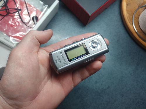 iRiver iFP-790 256Mb digital player FM radio UMS Windows 10 Compatible - Picture 12 of 12