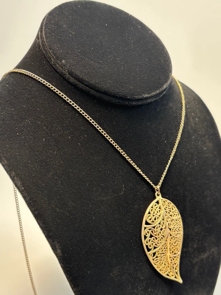 Delicate Filigree Leaf Pendant on Gold Tone Chain Long Statement Piece 32 inch - Image 2 of 4