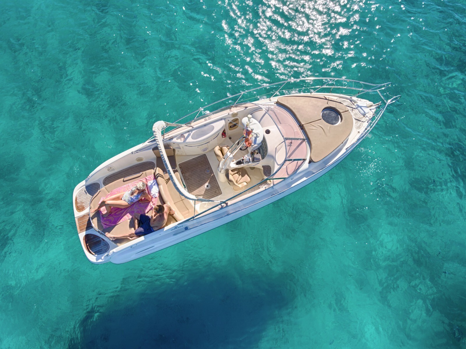 CRANCHI 28 CHARTER LICENSED boat in (mooring available) Start a