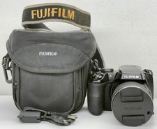 Fujifilm FinePix S8200 16.0MP Digital Bridge Camera 40x Optical Zoom UNTESTED