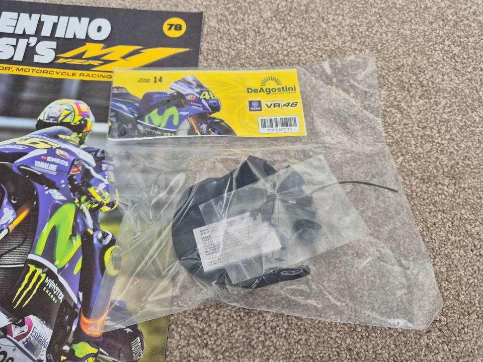 1/4 DEAGOSTINI Costruire Il Yamaha YZR-M1 Valentino Rossi Moto Parte Numero #78 - Immagine 3 di 3