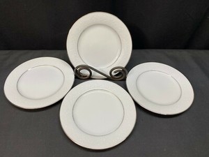 number 6438 Set of 8 Noritake Buckingham salad plates