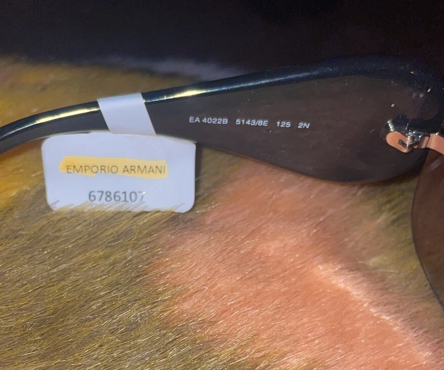 Gafas de sol Emporio Armani para mujer Foto 4 de 4