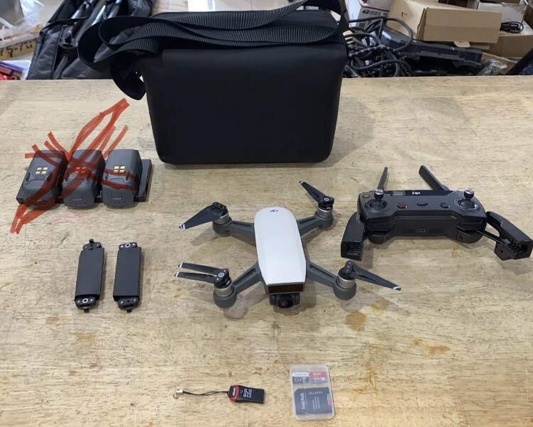 DJI Spark Camera Drone - Alpine White - W/Charger, Case ETC **READ**-image