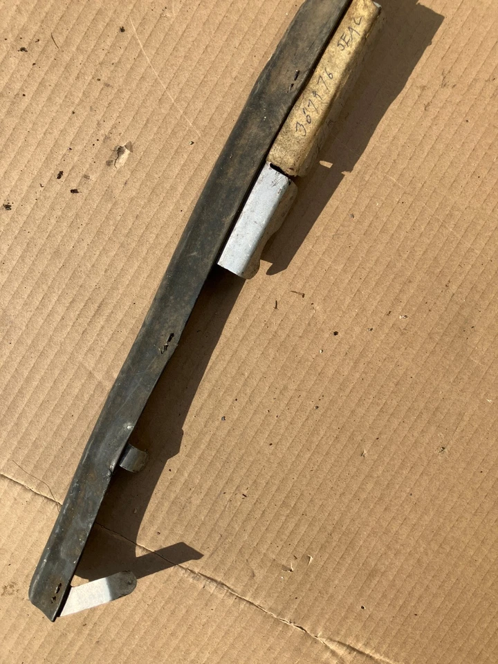 Conjunto de sello de goma Rover 2000, 3500S P6 NOS para brida de puerta trasera izquierda 367876 Foto 2 de 4