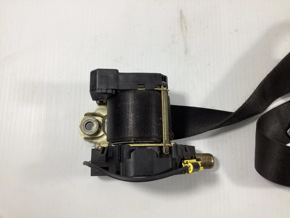 Cinturón de seguridad delantero izquierdo Mercedes-Benz ML350 2003-2006 negro OEM. Foto 4 de 4