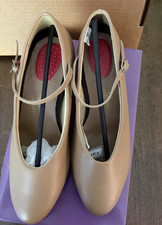 Trimfoot Dance Class Comfort Character Caramel Dance Shoes Women s 7.5 M NIB