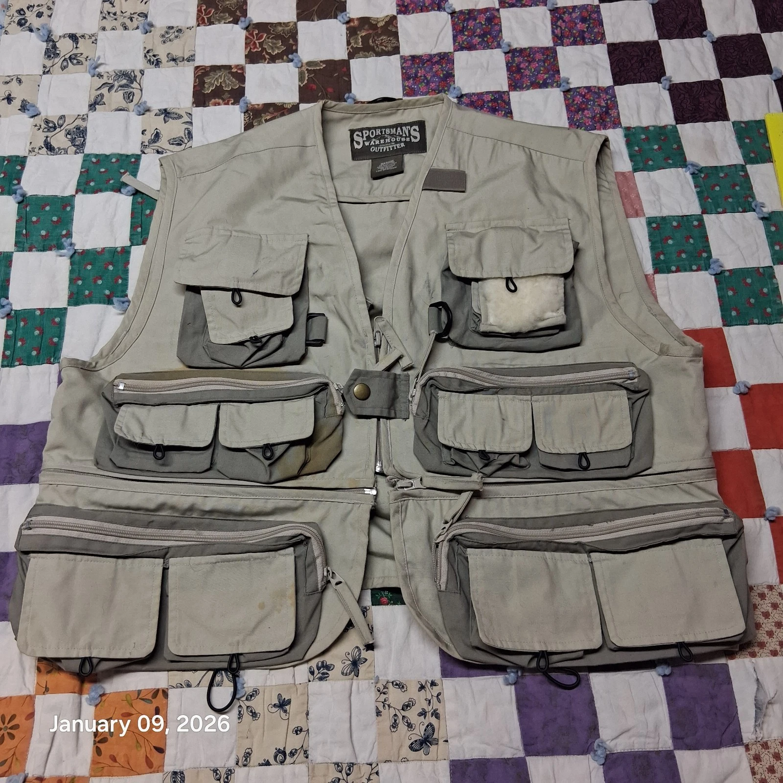 Sportsmans Warehouse Angler Fishing Vest Multi Pocket Size Medium Utility