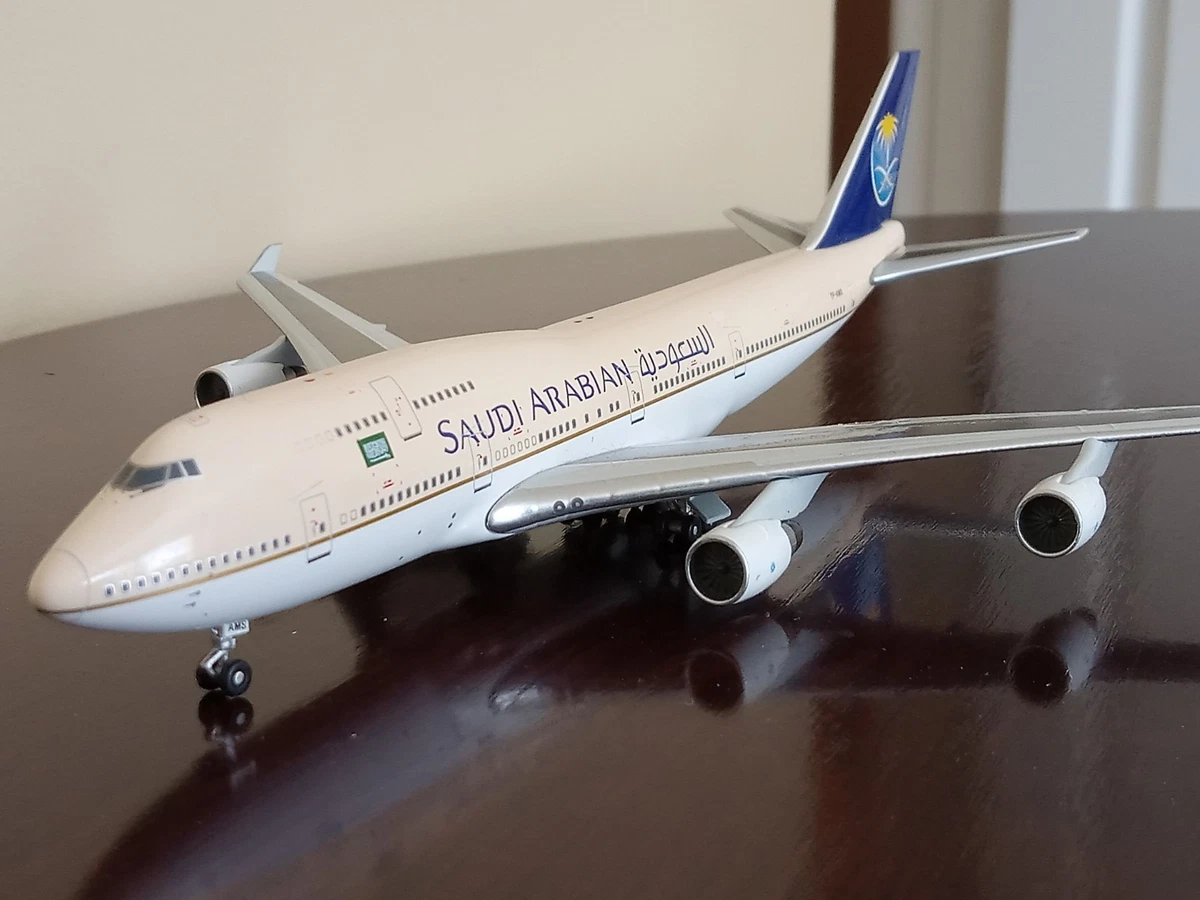 AeroClassics Boeing 747 1:400 Contemporary Diecast Aircraft