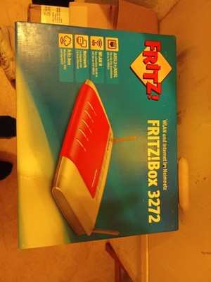 FRITZBOX 3272, WLAN Netzwerk Router, DSL, und USB anschluss