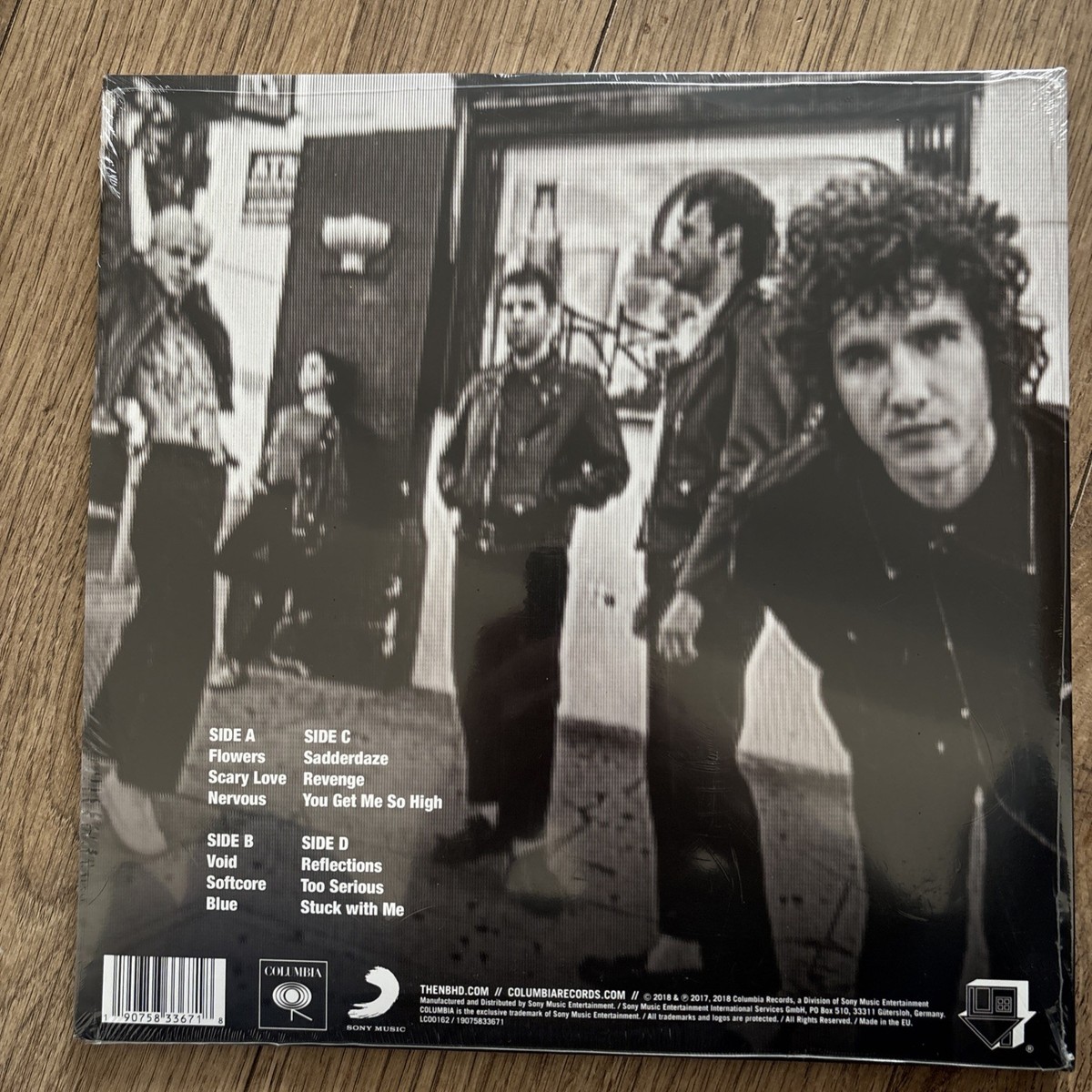 欧2LP Neighbourhood The Neighbourhood 19075833671 Columbia /00660 2LP NEIGHBOURHOOD The Neighbourhood 19075833671 Columbia