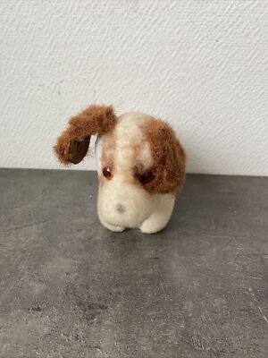 ancienne petite peluche chien souvenir grand saint bernard chien Tonneau  Deco