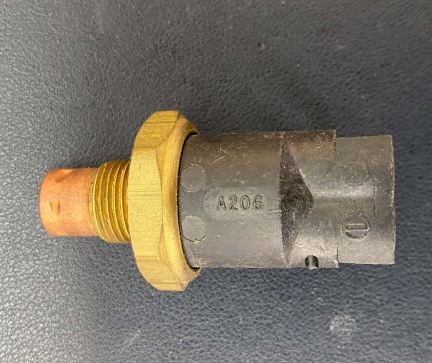 SMP PVS144 NEW Ported Vacuum Switch - Image 3 of 4