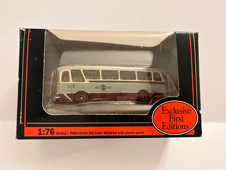 Autobús Harrington Grenadier 12302 1:76 autos grises exclusivos primeras ediciones Foto 2 de 4