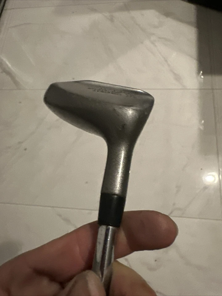 Synchron II Shallow Face Strong Lie 3 Wood 16* RH Lamkin Regular Steel ~41.5” - Image 3 of 4